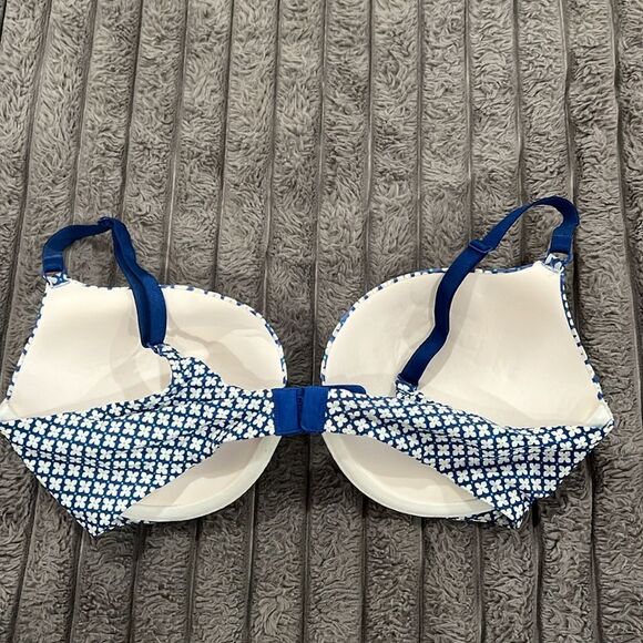 Victoria Secret Push Up Bra Bundle - Picture 3 of 9